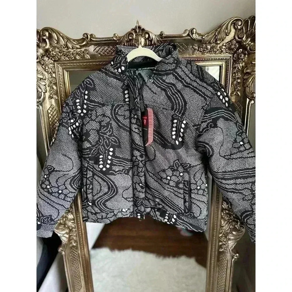 Free People Bunny Slope Printed PrimaLoft® Puffer Ski Jacket Black NWT, NEW! - Picture 2 of 12